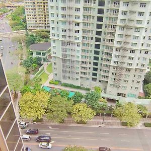 Two-Bedroom Apartment City View
